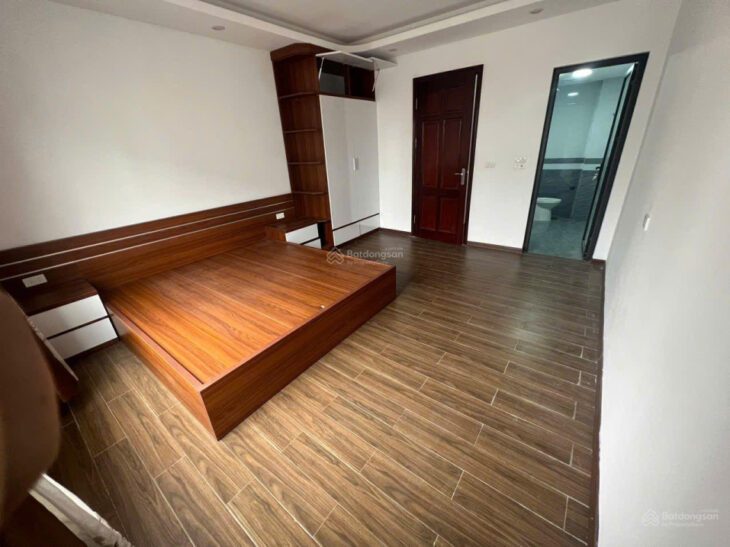 CHỦ CẮT LỖ – LÔ GÓC VĂN PHÚ – DT 31m2*5T – 2 MẶT THOÁNG – NGÕ 3 GÁC