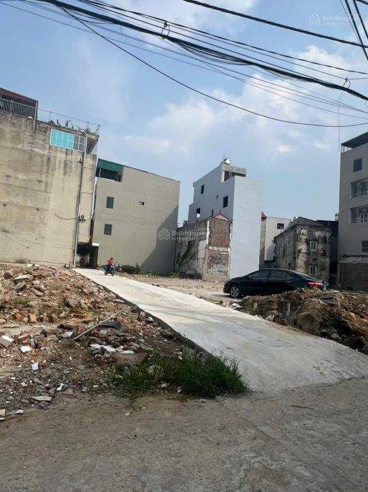 Bán đất lô góc Phú Thượng, xe 7 chỗ vào đất, hàng xóm Sunshine, Ciputra Hà Nội