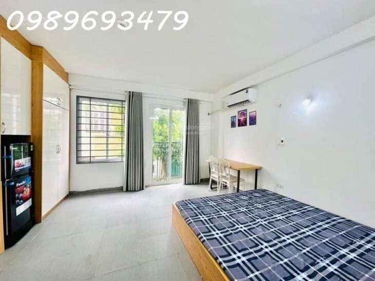 NHỈNH 8 tỷ có nhà 40m2 7 tầng 11p khép kín. View Royal City. Độc hiếm 1 căn duy nhất