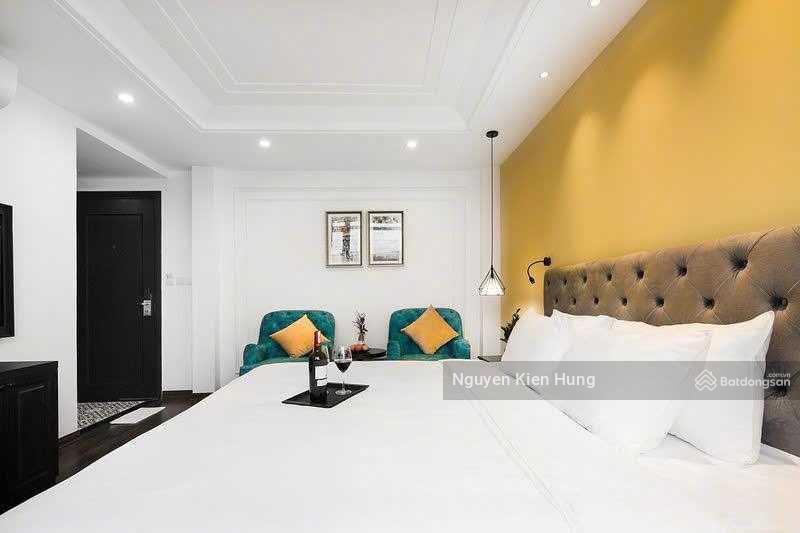 Cực hot – Bán khách sạn phố cổ – Quận Hoàn Kiếm 330m2 7 tầng 263 tỷ