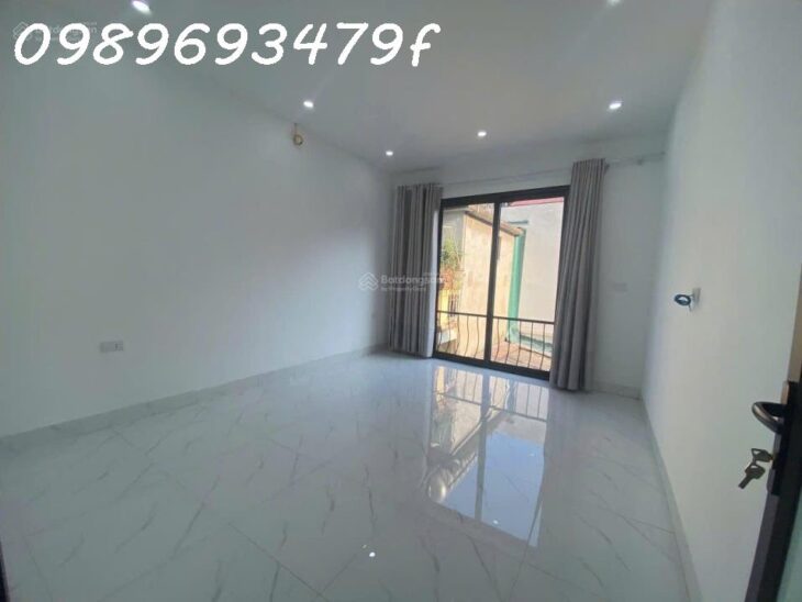 Bán nhà riêng 30m2 ra phố Vũ Trọng Phụng, 30m2 x 4tầng, MT3.7m, nhà mới full nội thất, 2 mặt thoáng