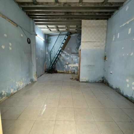 Chỉ 2.1 ty- hẻm xe hơi,Nhà cũ ,sổ riêng- 23m2 -Chiến Lược,Bình Tân Chỉ 2.1 ty- hẻm xe hơi,Nhà cũ ,sổ riêng- 23m2 -Chiến Lược,Bình Tân