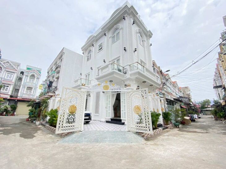 Cần bán khu biệt thự mini gần khu Amelie full nội thất chất lượng cao giá thấp