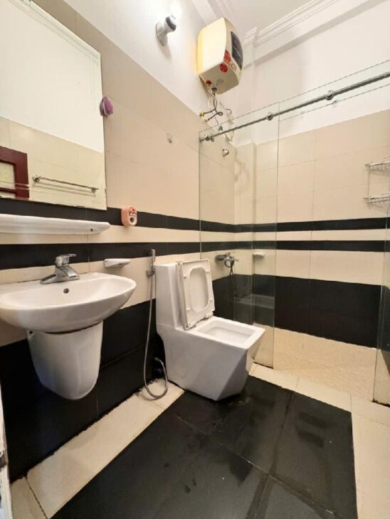 SIÊU PHẨM NHÀ PHỐ GIÁP NHẤT THANH XUÂN – LÔ GÓC 3 THOÁNG – NHÀ DÂN XÂY KIÊN CỐ CHẮC CHẮN – ĐẸP LONG