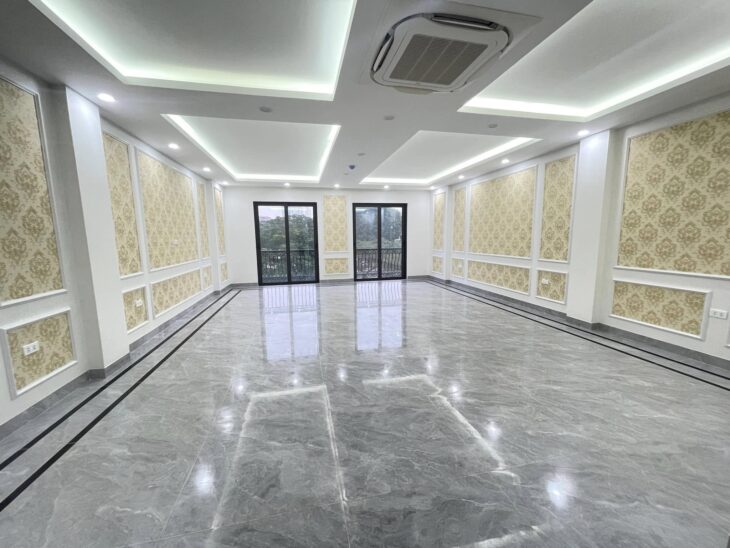 MẶT PHỐ QUẬN CẦU GIẤY – 8 TẦNG – THÔNG SÀN – THANG MÁY – KINH DOANH ĐỈNH – NHỈNH 33 TỶ