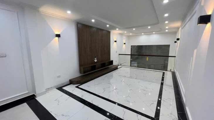 NGÔ SỸ LIÊN – ĐỐNG ĐA – 15M RA MẶT PHỐ- NGÕ THÔNG- THANG MÁY – NHỈNH 11 TỶ