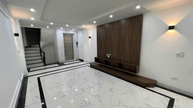NGÔ SỸ LIÊN – ĐỐNG ĐA – 15M RA MẶT PHỐ- NGÕ THÔNG- THANG MÁY – NHỈNH 11 TỶ