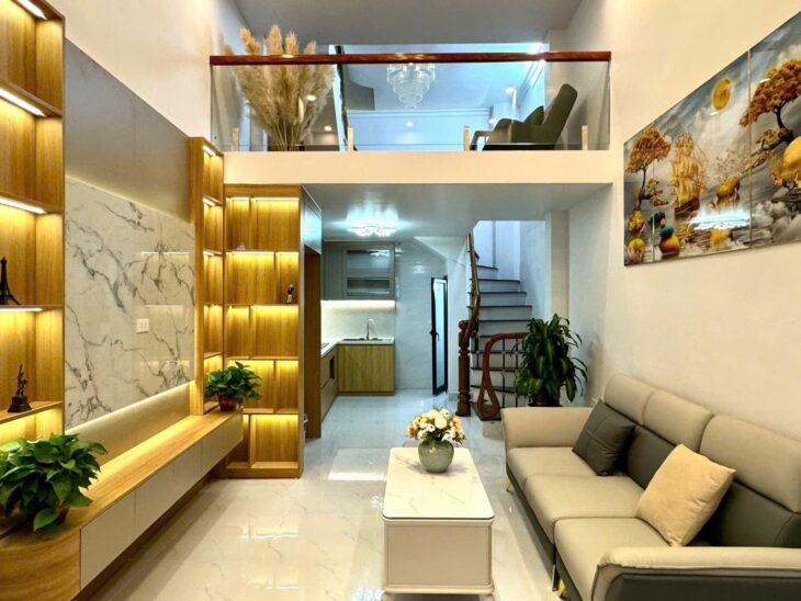 NHÀ ĐẸP PHỐ TÔN ĐỨC THẮNG – ĐỐNG ĐA – 30M RA PHỐ -NỘI THẤT MỚI ĐẸP- HƠN 7 TỶ