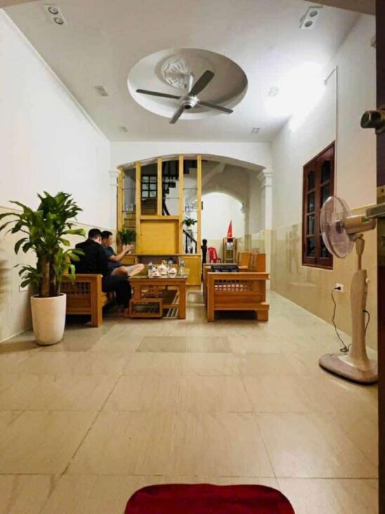 XUÂN THUỶ – CẦU GIẤY – KINH DOANH- MORNING ĐỖ CỬA – NGÕ THÔNG- LÔ GÓC – HƠN 11 TỶ