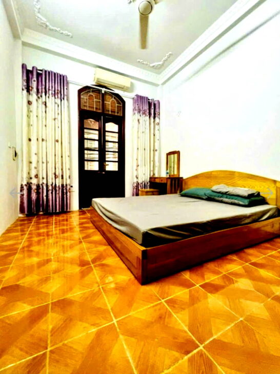 XUÂN THUỶ – CẦU GIẤY – KINH DOANH- MORNING ĐỖ CỬA – NGÕ THÔNG- LÔ GÓC – HƠN 11 TỶ