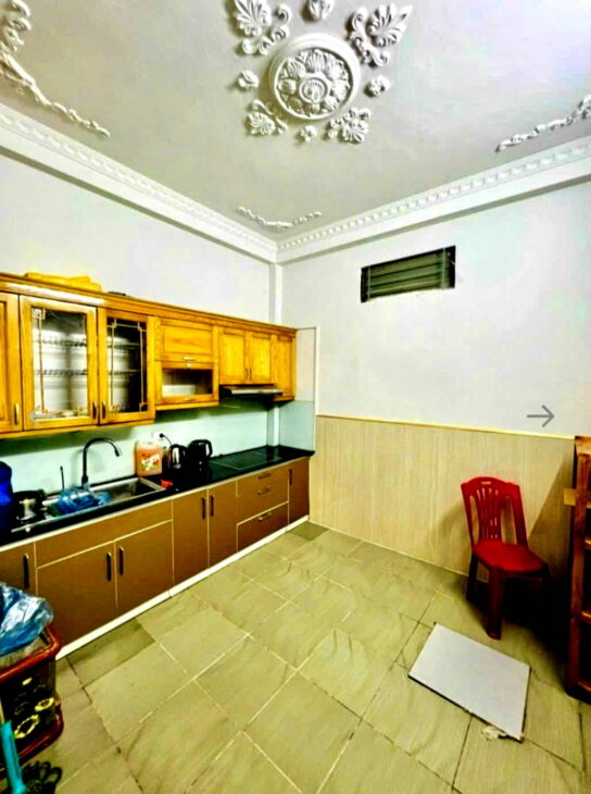 XUÂN THUỶ – CẦU GIẤY – KINH DOANH- MORNING ĐỖ CỬA – NGÕ THÔNG- LÔ GÓC – HƠN 11 TỶ