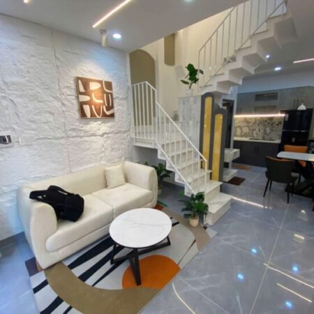 Bán Gấp Nhà Nguyễn Thái Sơn 4×8, 2 Tầng Nhà Đẹp Ở Ngay Chỉ 3.5 Tỉ