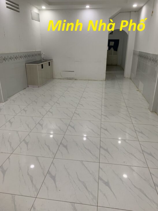 Bán Nhà Lô Góc Nguyễn Xí 80m2, 2 Tầng, Gần Vincom Chỉ 6.5 Tỉ