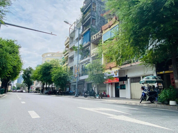 BÁN GẤP NHÀ PHỐ, DIỆN TÍCH 345.6m² GIÁ 80 TỶ – HOTLINE: 0984.388.599