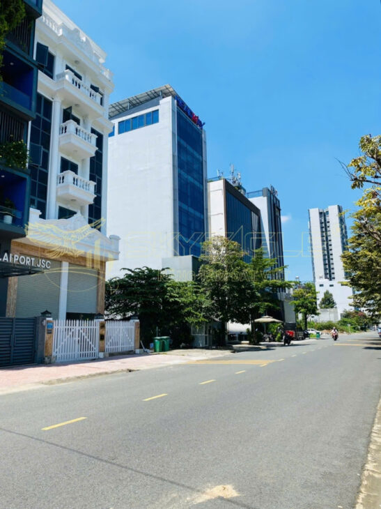 BÁN GẤP NHÀ PHỐ, DIỆN TÍCH 888.3m² GIÁ 70 TỶ – HOTLINE: 0984.388.599