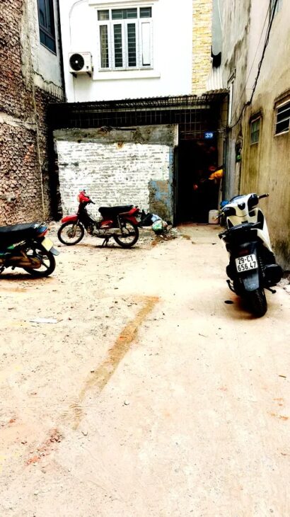 Bán đất Phú Đô, Nam Từ Liêm, diện tích 54m2, mặt tiền 5.2m 1 bước ra phố, Oto tránh.