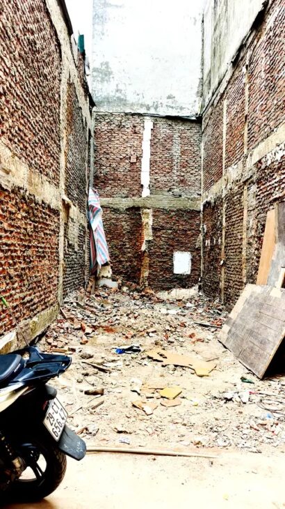 Bán đất Phú Đô, Nam Từ Liêm, diện tích 54m2, mặt tiền 5.2m 1 bước ra phố, Oto tránh.