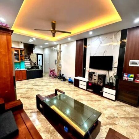 Bán nhà Phú Mỹ, Nam Từ Liêm diện tích 38m2 mặt tiền 4.2m, Ngõ OTO, gần phố, Full nội thất