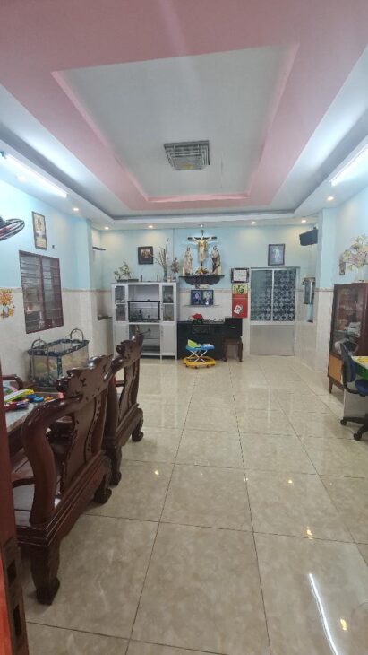 Mặt tiền hẻm 404 Phú Định 9×16 chỉ 7 tỷ