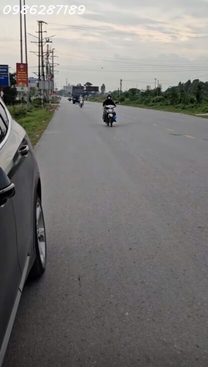 Gia đình cần bán gấp lô đất tại khu đô thị Đình Trám Sen Hồ thị xã Việt Yên tỉnh Bắc Giang