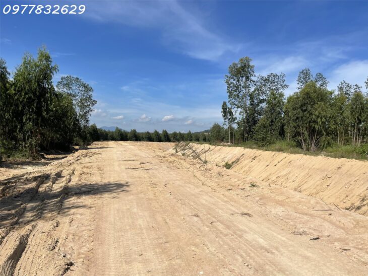 Chỉ 180 triệu. 1000m2 đất Tân Xuân – Hàm Tân đường rộng 10m sổ riêng