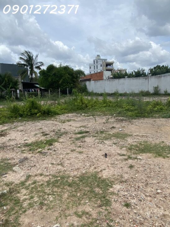 Bán nhà mặt phố Xuân Thới Thượng 2, Hóc Môn, 892m², 23.4 tỷ, sổ đỏ