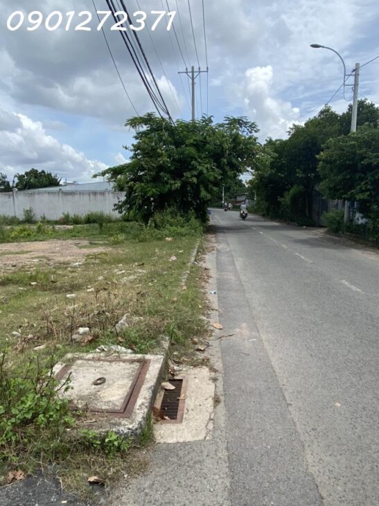 Bán nhà mặt phố Xuân Thới Thượng 26 , 2 Mat Tien Duong ngang 30m, Hóc Môn, 891m², 23.6 tỷ, sổ đỏ