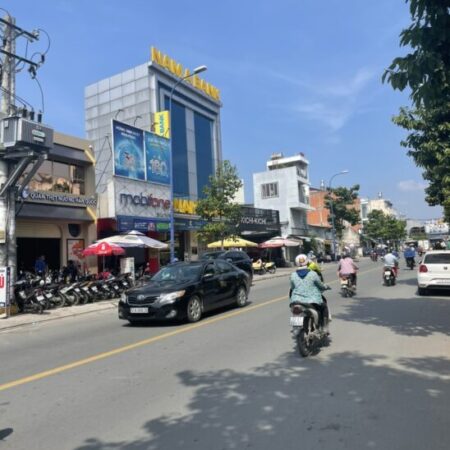 Bán mặt tiền 8,6x30m giá 24 tỷ Đường Lê Thị Hà