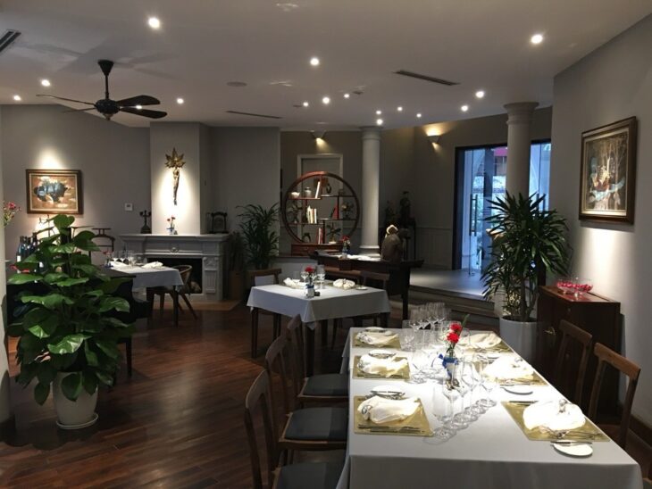 Siêu biệt thự Long Biên 1500m x 4 tầng, mặt tiền 38m, kiến trúc Châu Âu, tặng nội thất