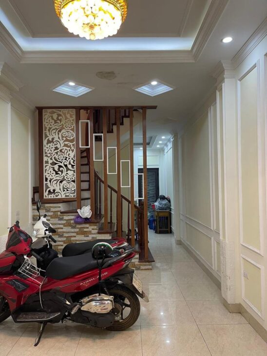 Bán nhà sổ đỏ chính chủ phân lô Trần Quốc Hoàn