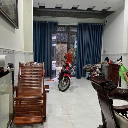 Nhà 2 tầng Mặt tiền đường HIỆP THÀNH 05, phường HT, Q12, dt 55,4m2 (4mx16,7m) Giá 4,75Tỷ Nhà 2 tầng Mặt tiền đường HIỆP THÀNH 05, phường HT, Q12, dt 55,4m2 (4mx16,7m) Giá 4,75Tỷ