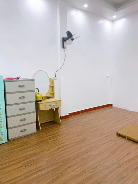 Bán đất tặng nhà cấp ngay mặt phố Lý Bôn, khu đẹp nhất trung tâm tp Thái Bình