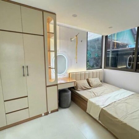 Bán Nhà Tập Thể Tại Khu Tôn Đức Thắng, Đống Đa – Chỉ hơn 3 tỷ 5 Có 4 phòng ngủ, 2 phòng vệ sinh, 1