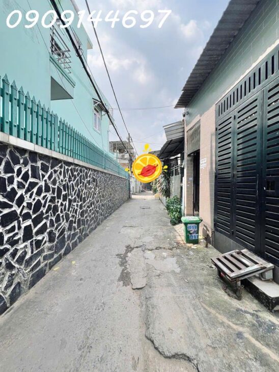 Nhà 3 tầng đường TÂN THỚI NHẤT 5, phường TÂN THỚI NHẤT, Q12, diện tích 75m2 (5mx15m). Hẻm ôtô thông