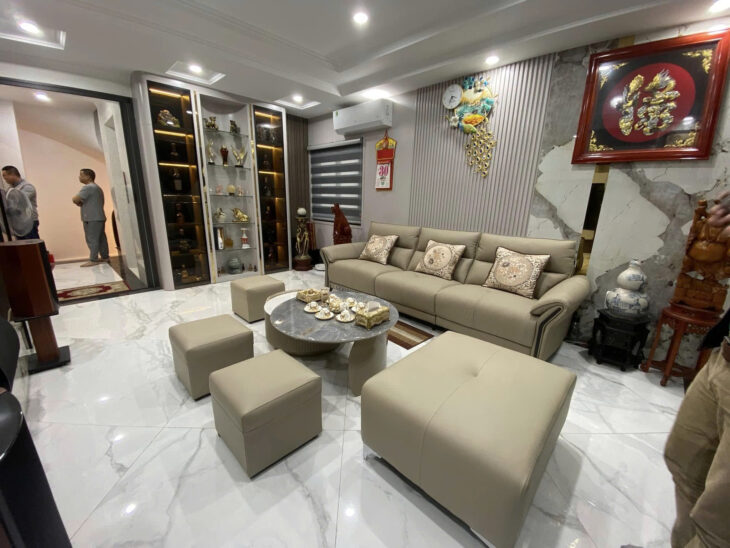 Bán nhà kim ngưu ngõ rộng oto vào nhà mới đẹp,7Tầng thang máy ở ngay DT56,4m giá 20,5 tỷ