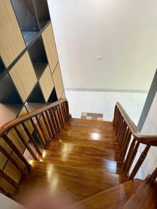 NHÀ HUỲNH THÚC KHÁNG – 25M, MT 5.7M – GIÁ 7 TỶ