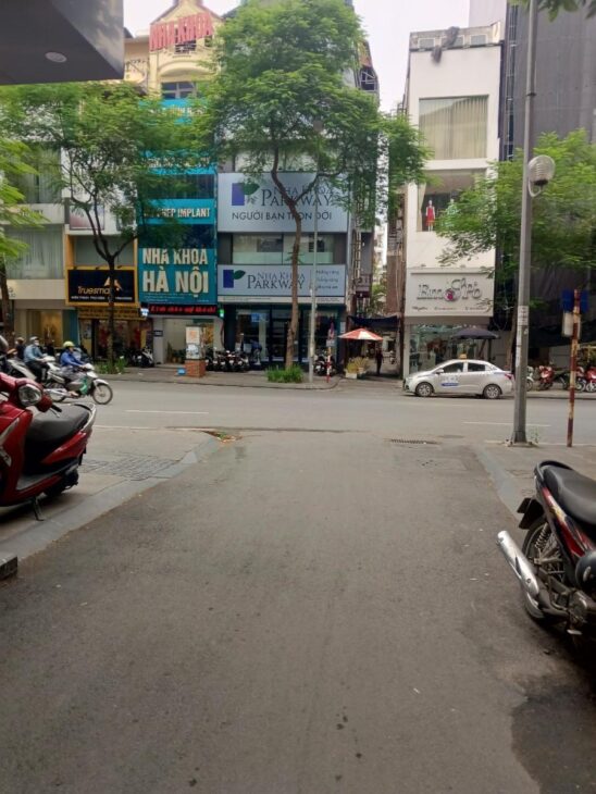 SIÊU HIẾM PHỐ VIP THÁI HÀ – DT 42M, 5TẦNG, GIÁ 11 TỶ