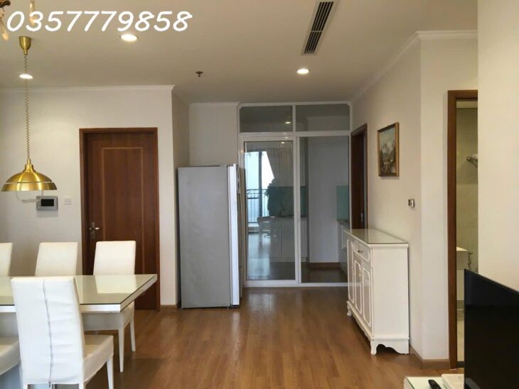 Cần cho thuê căn hộ 3 ngủ full đồ đẹp ở Royal City giá rẻ nhất thị trường chỉ 25 triệu