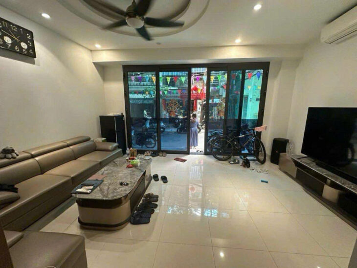 Giảng Võ Ba Đình – mặt ngõ ô tô – Kinh doanh – 6 tầng thang máy ở ngay – 42m chỉ 14.x tỷ