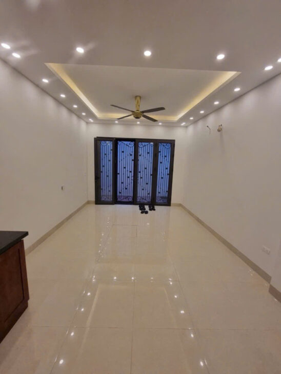 HIẾM – NHÀ NGỌC THUỴ – LONG BIÊN – 92M x 5 TẦNG – GIÁ NHỈNH 7 TỶ VỊ TRÍ ĐẸP – Ô TÔ ĐỖ CỔNG NGÀY