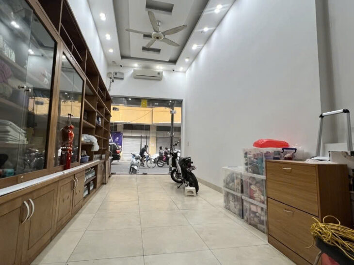 BÁN NHÀ MẶT PHỐ KINH DOANH SẦM UẤT Ô TÔ DỪNG ĐỖ VỈA HÈ RỘNG,KHU VỰC PHỐ CỔ ÍT NGƯỜI BÁN.