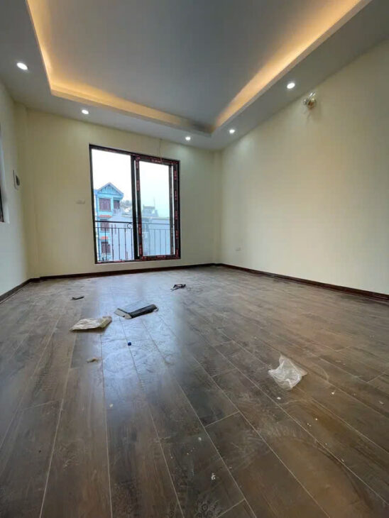 NHÀ RIÊNG MƠI- Ở LUÔN PHỐ ĐÀM QUANG TRUNG-LONG BIÊN 30M2,4 TẦNG, MT 4M, 5.55 TỶ.