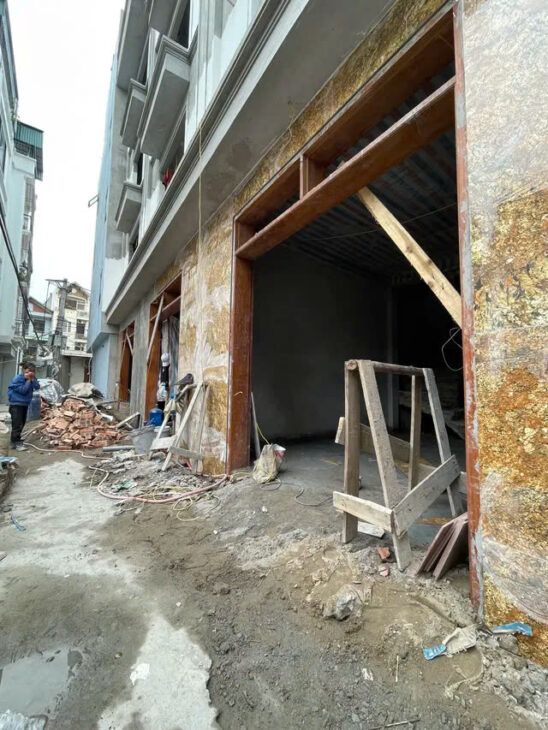 NHÀ RIÊNG MƠI- Ở LUÔN PHỐ ĐÀM QUANG TRUNG-LONG BIÊN 30M2,4 TẦNG, MT 4M, 5.55 TỶ.