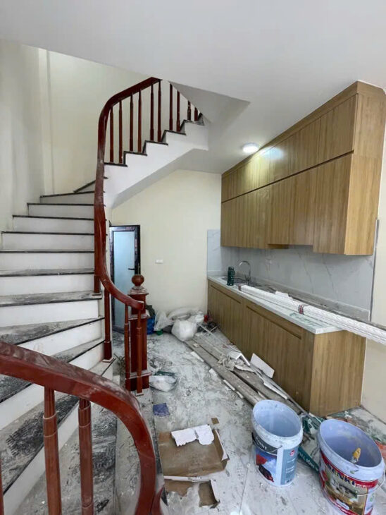 NHÀ RIÊNG MƠI- Ở LUÔN PHỐ ĐÀM QUANG TRUNG-LONG BIÊN 30M2,4 TẦNG, MT 4M, 5.55 TỶ.