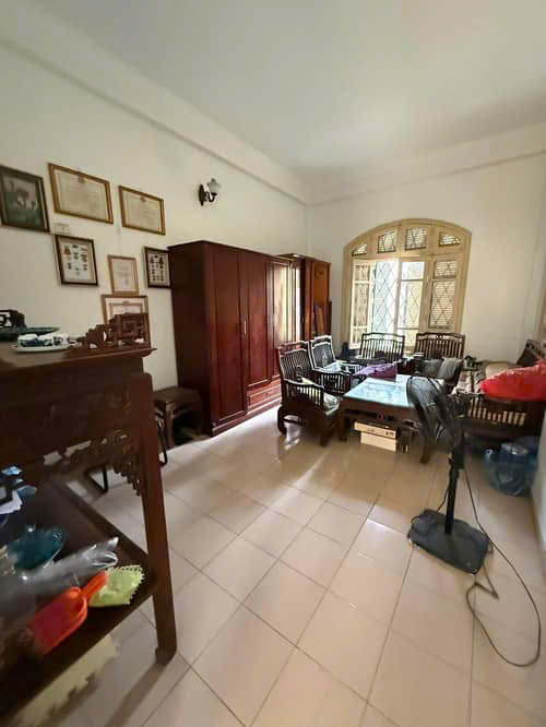 LÔ GÓC CẦU GIẤY – 110M2 x 3T – MT 5.5M – 19.5 TỶ – NGÕ RỘNG – GẦN MẶT PHỐ – THOÁNG – ĐẸP