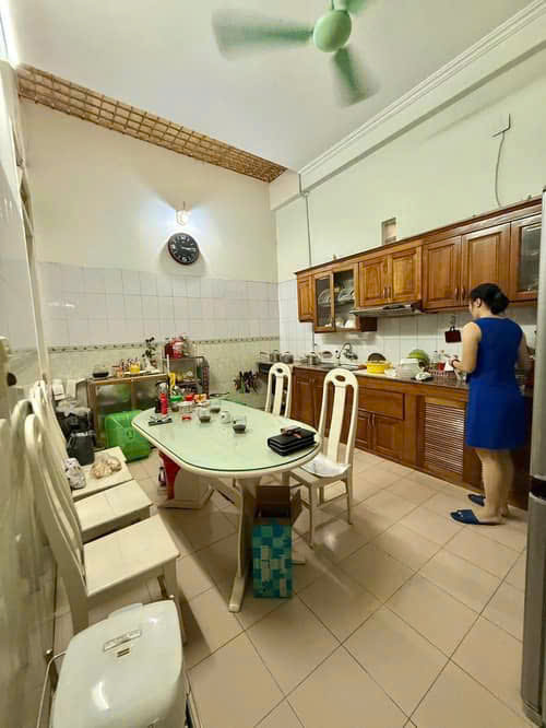 LÔ GÓC CẦU GIẤY – 110M2 x 3T – MT 5.5M – 19.5 TỶ – NGÕ RỘNG – GẦN MẶT PHỐ – THOÁNG – ĐẸP