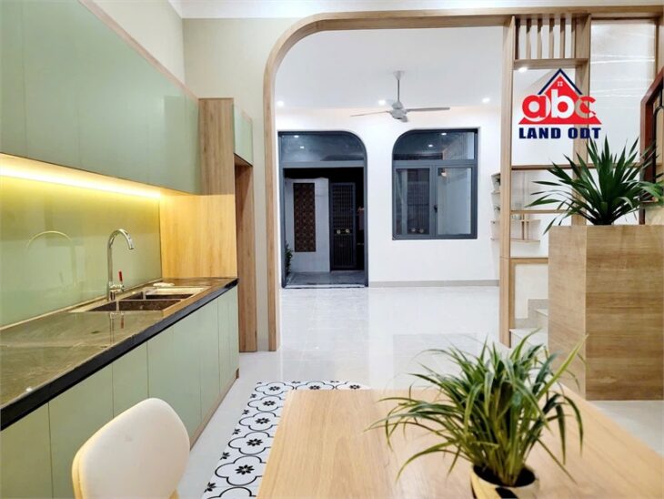 NP1055 Nhà 1 trệt 1 lầu , thiết kế hiện đại. khu xóm đông đúc, dân trí cao. an ninh