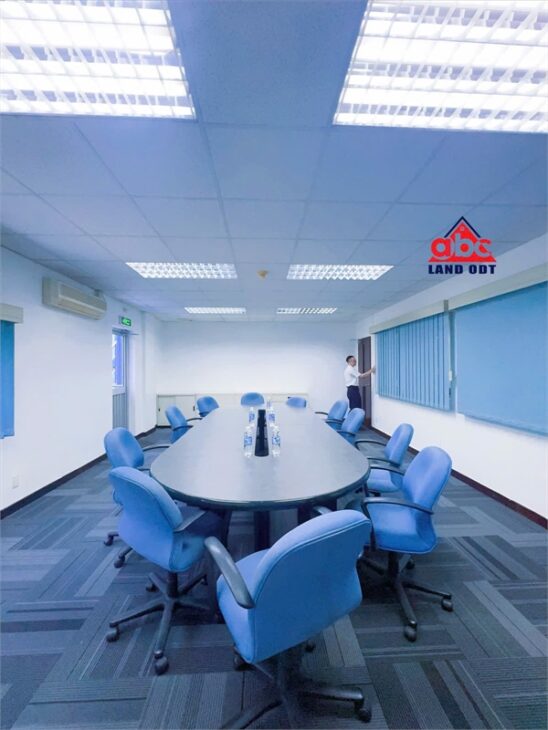 NP1056 Biệt thự, với dòng tiền cho thuê ổn định, thuận lợi kinh doanh VP Thương Mại