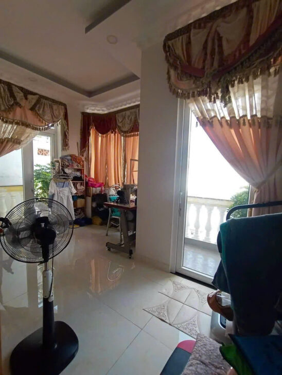 Bán nhà 120m², 4PN, 4WC, Linh Xuân, Thủ Đức, 4.6 tỷ, sổ đỏ