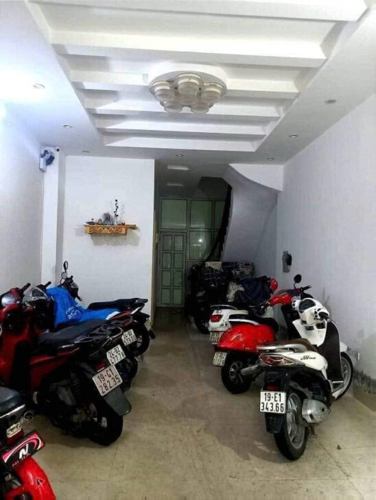 Bán Căn dòng tiền LángTrung đống đa ngõ rộng oto DT76m7 tầng11p doanh thu 60 triệu giá19tỷ